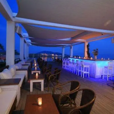 Gundem 4* בודרום