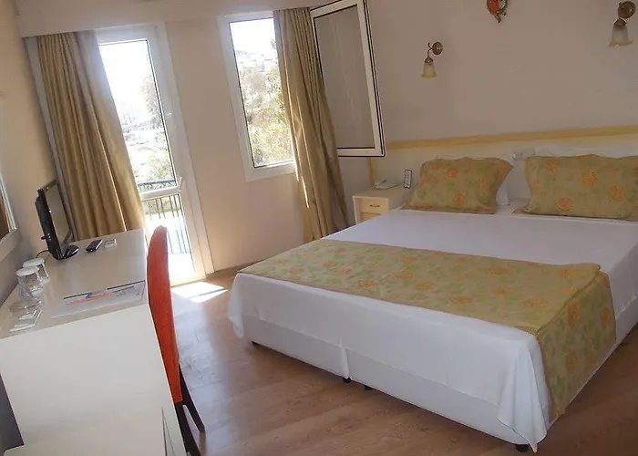 Ξενοδοχείο Gundem 4*